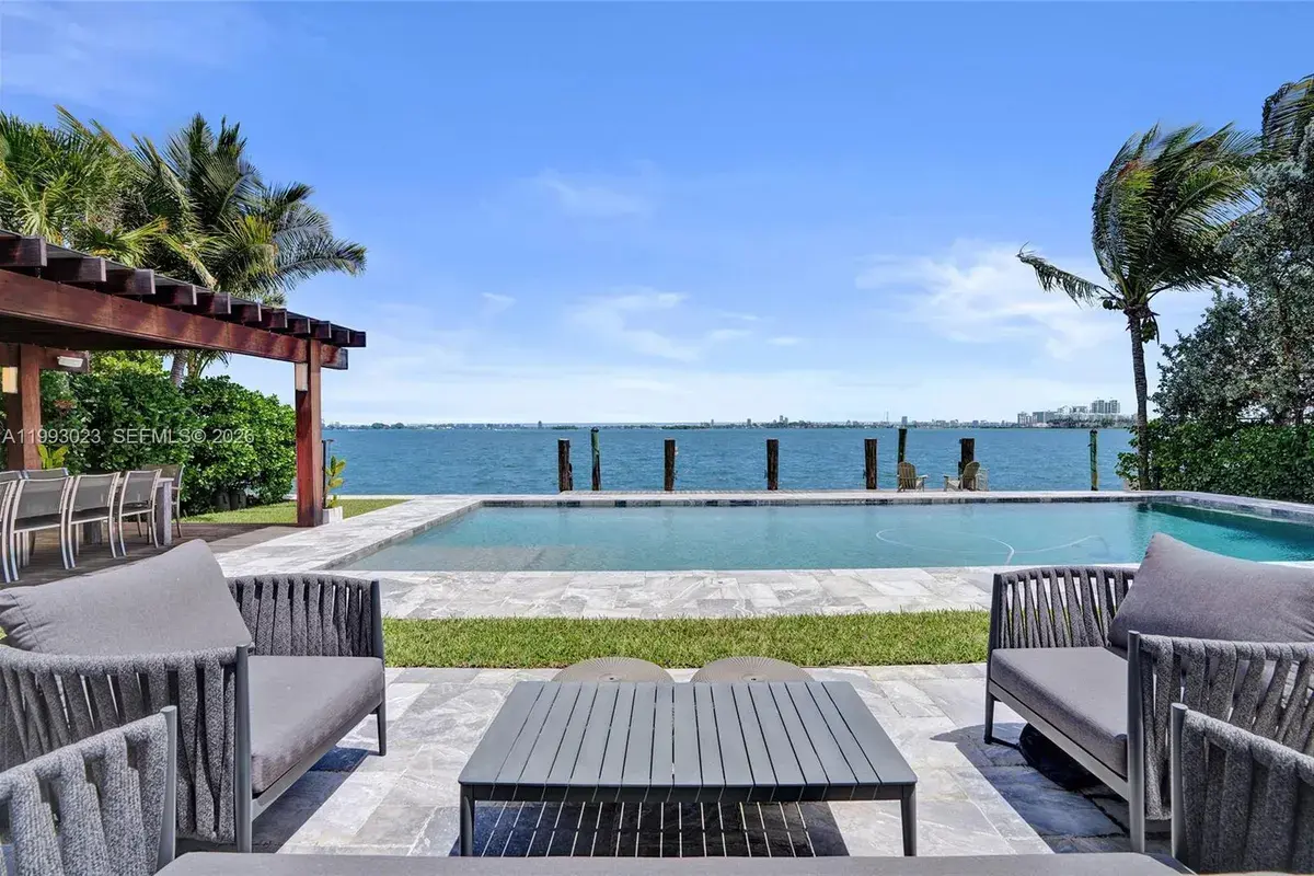 9301 N Bayshore Dr, Miami Shores FL 33138