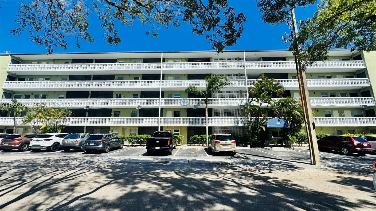 1425 Arthur # 514B, Hollywood FL 33020