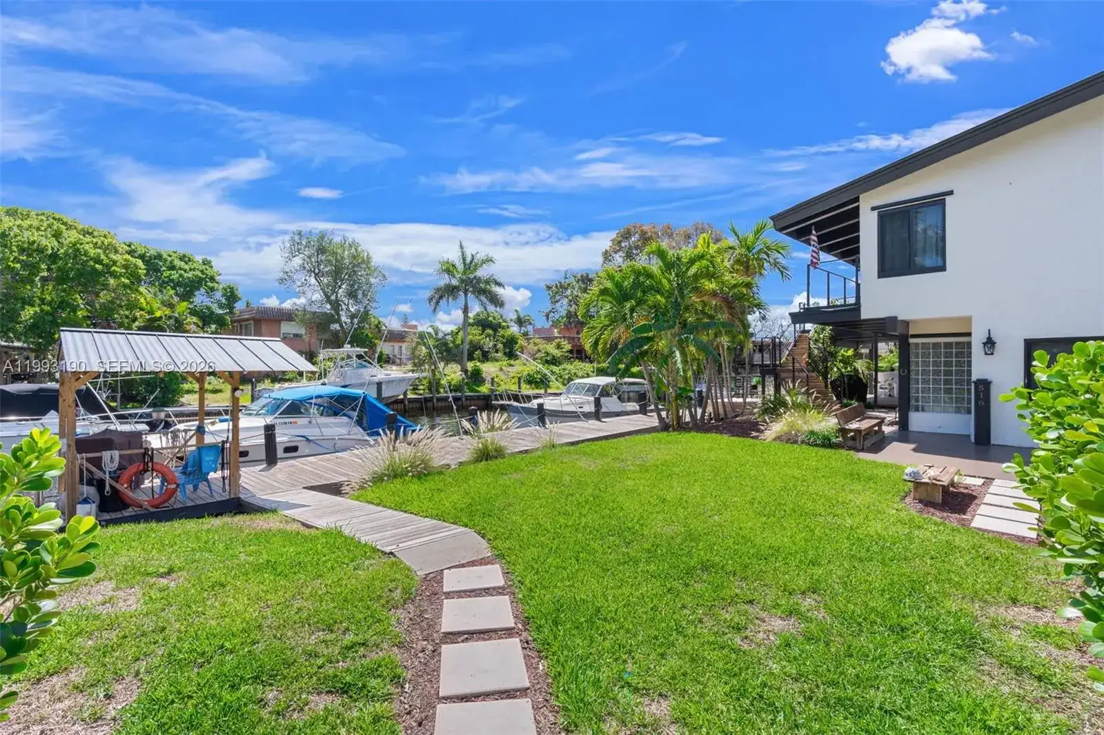516 NE 6th Ave, Deerfield Beach FL 33441 photo 4