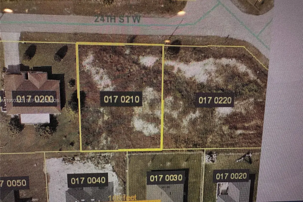 3809 24th ST W, Lehigh Acres FL 33971