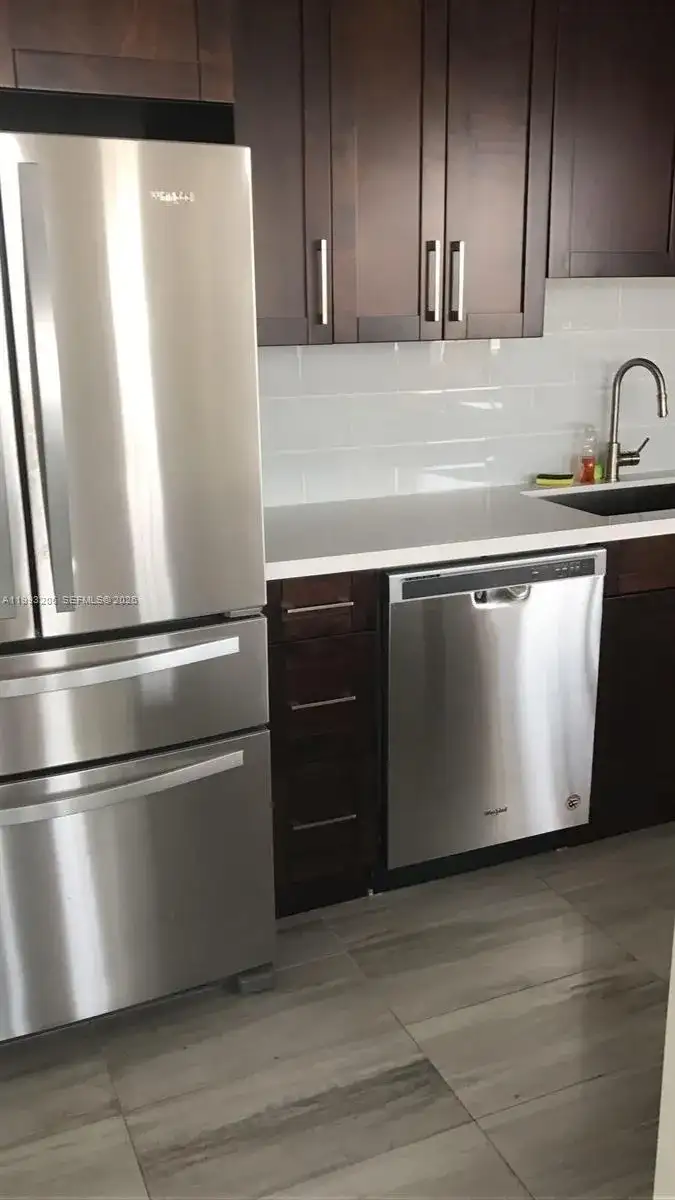 7135 Collins Ave # 525, Miami Beach FL 33141 photo 3