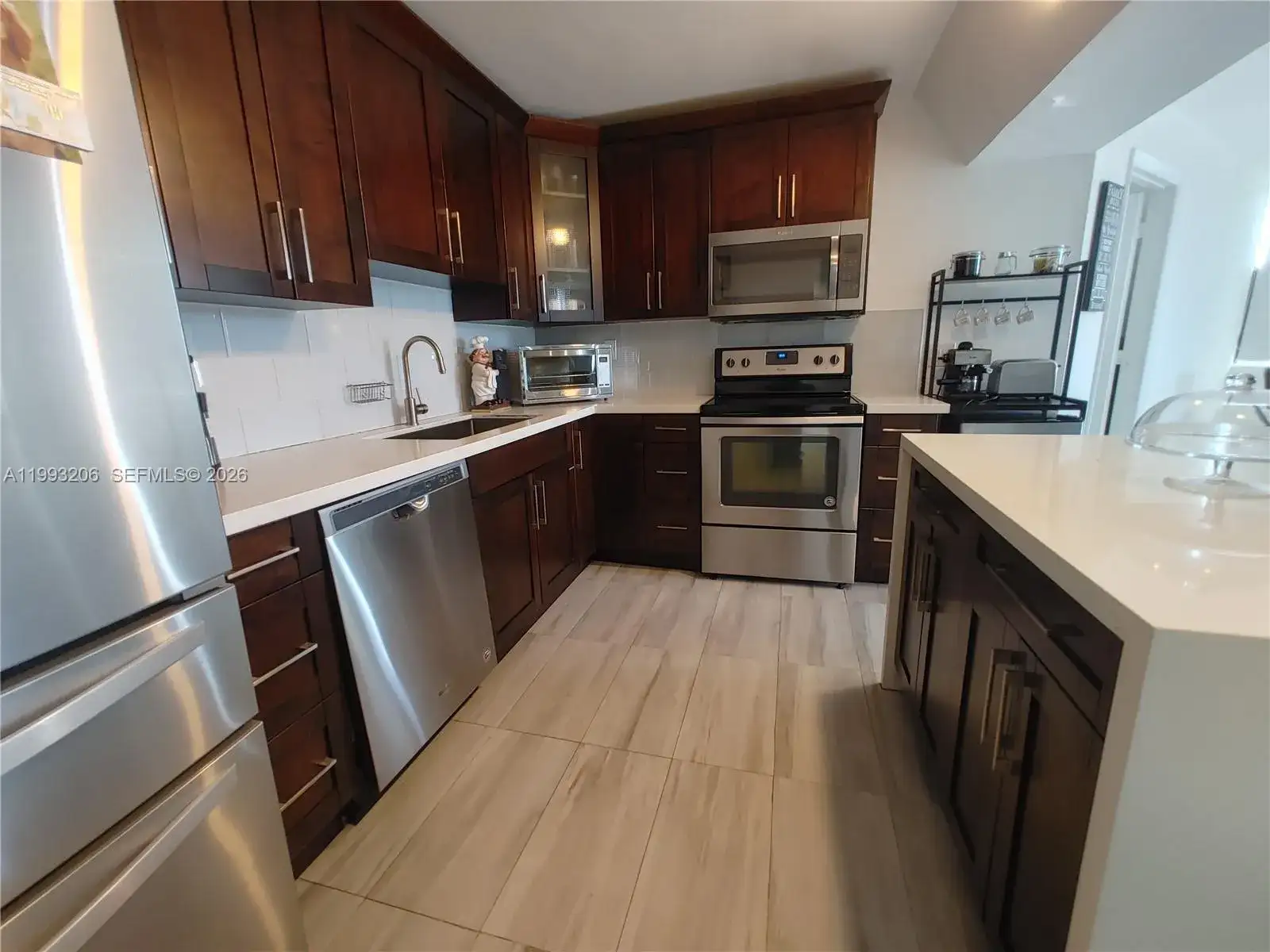 7135 Collins Ave # 525, Miami Beach FL 33141 photo 5