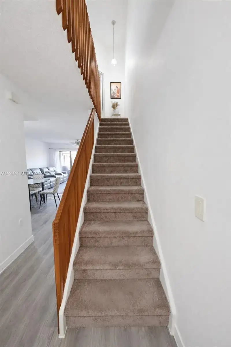 4321 SW 70th Ter, Davie FL 33314 photo 3