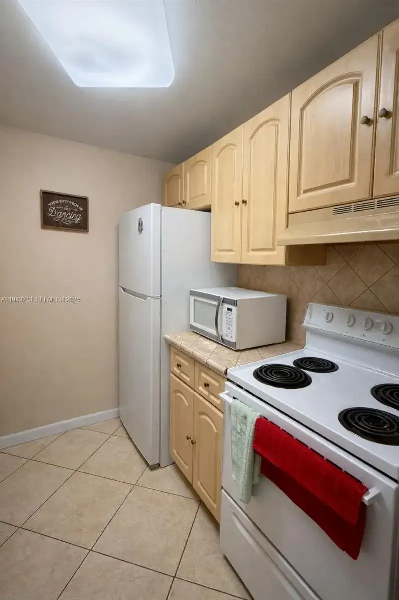 8002 SW 149 ave # B310, Miami FL 33193-000 photo 4