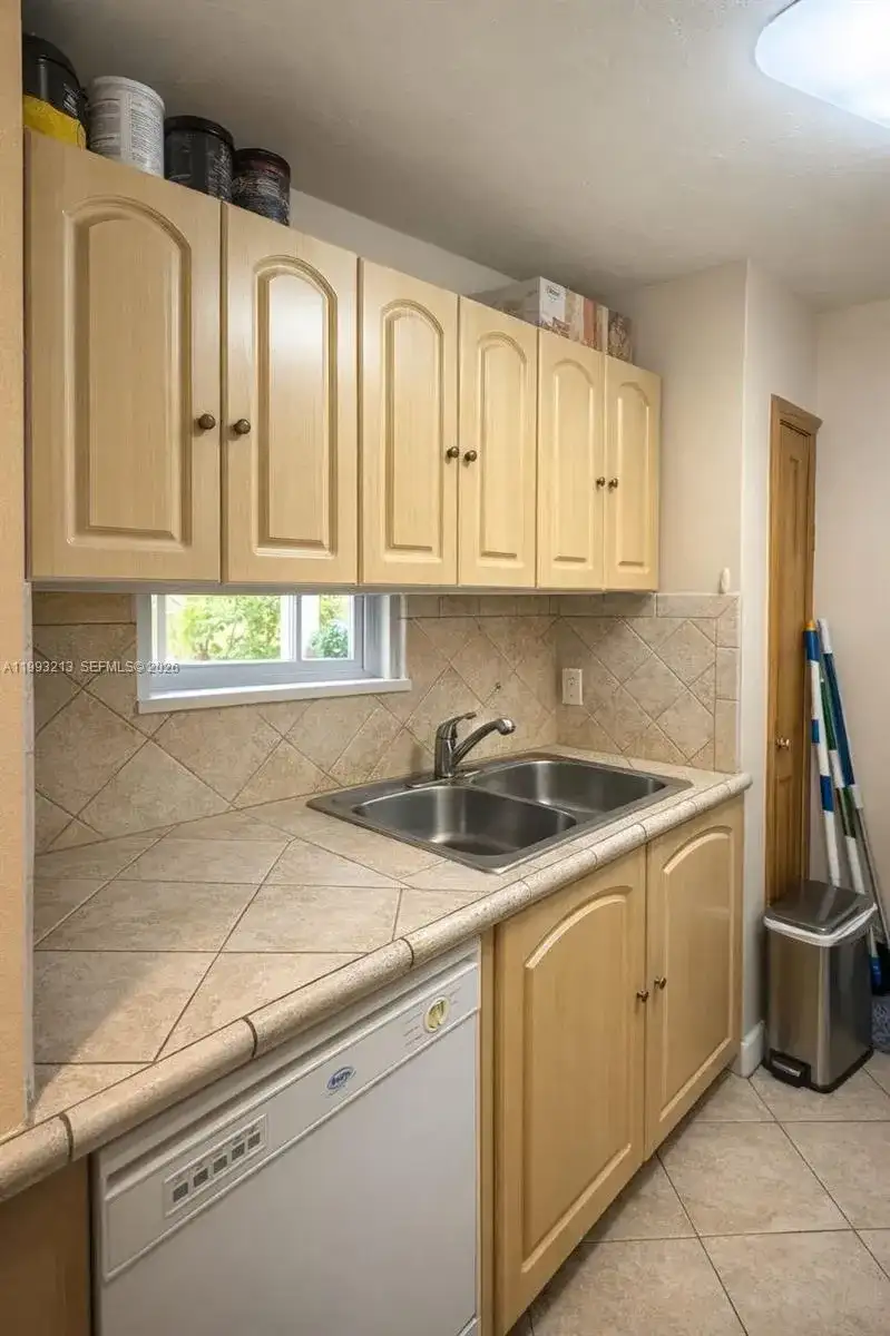 8002 SW 149 ave # B310, Miami FL 33193-000 photo 5