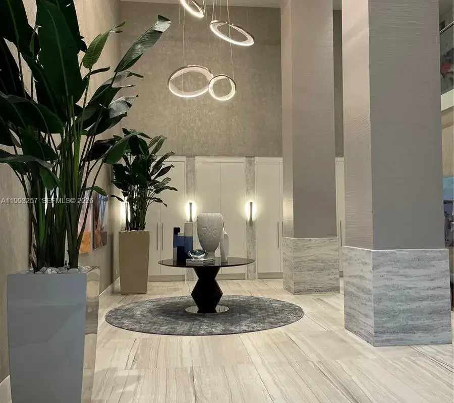 2301 S Ocean Dr # 607, Hollywood FL 33019