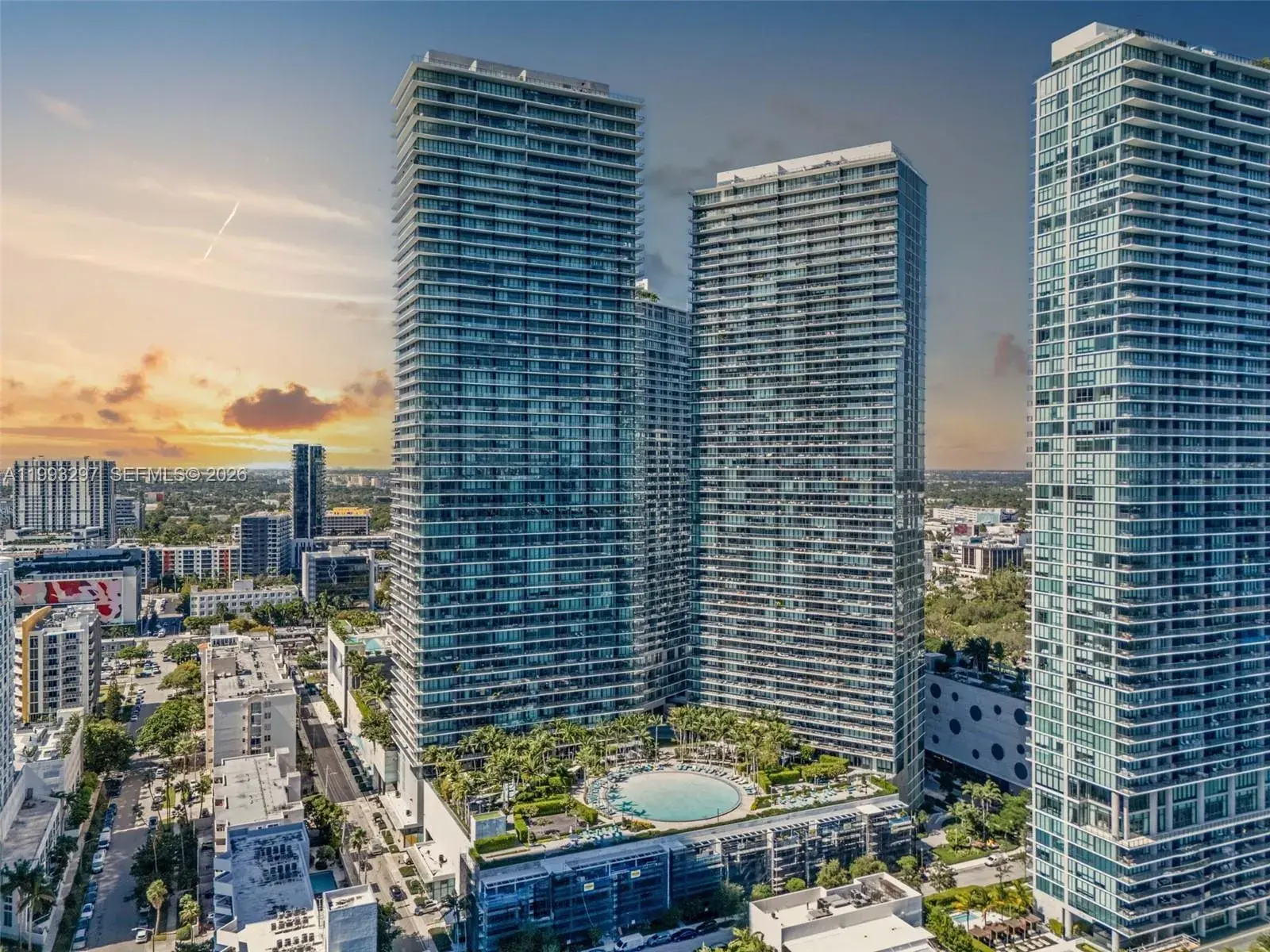 650 NE 32nd St # 2104, Miami FL 33137