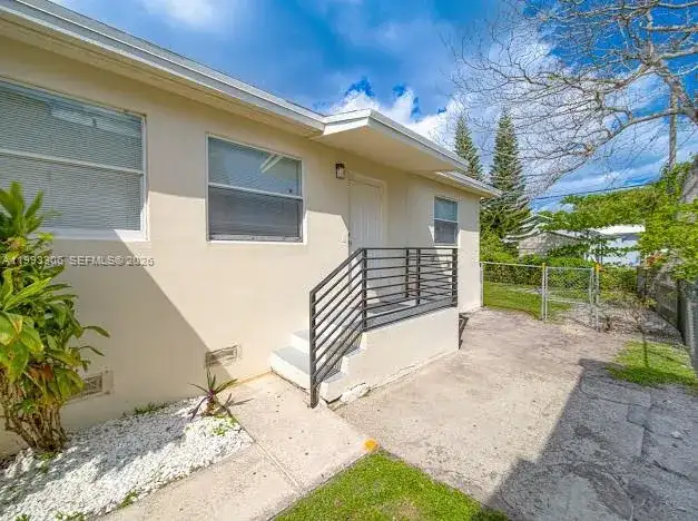 1887 NW 48th St # 1887, Miami FL 33142 photo 2