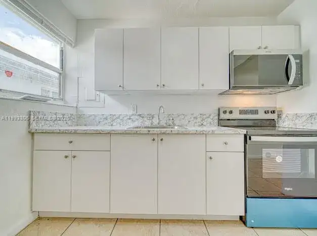 1887 NW 48th St # 1887, Miami FL 33142 photo 3