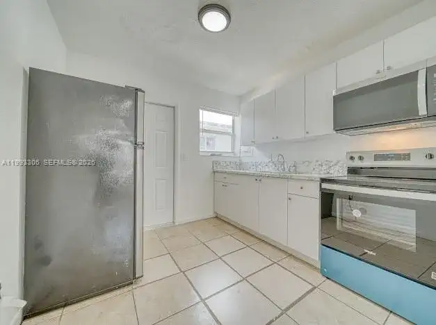 1887 NW 48th St # 1887, Miami FL 33142 photo 4