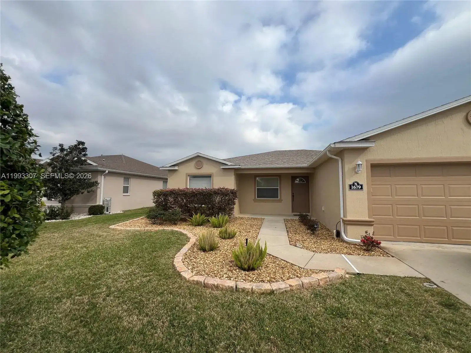 1679 SW 156th Ln, Ocala FL 34473 photo 2