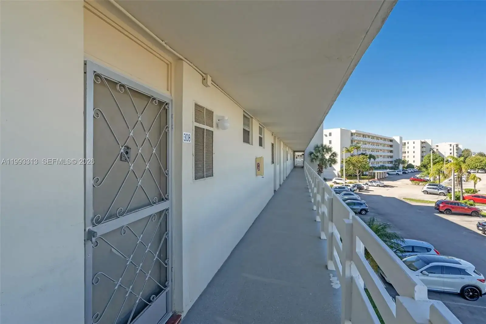 3010 Marcos Dr # R308, Aventura FL 33160 photo 5