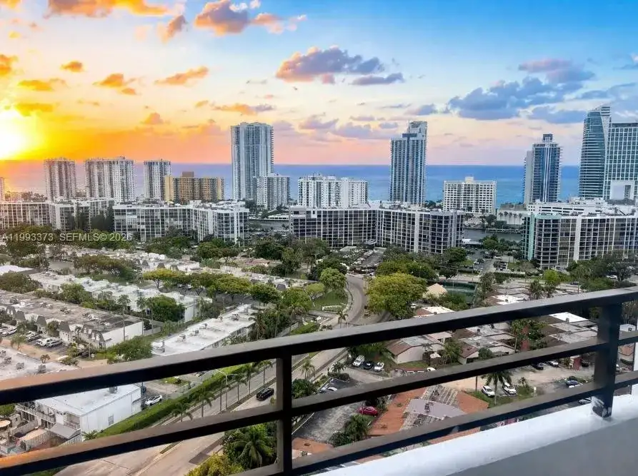 2500 Parkview Dr # 2206, Hallandale Beach FL 33009 photo 3