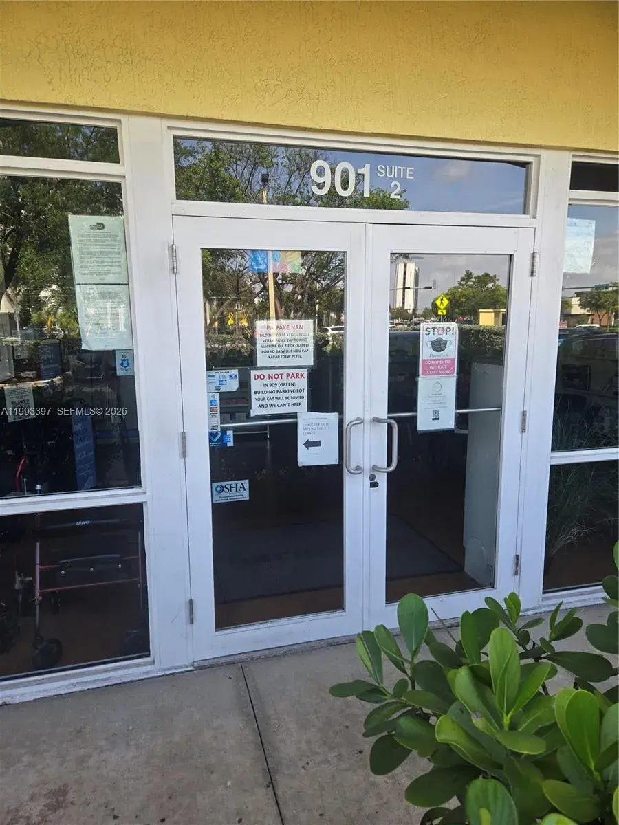 901 N Miami Beach Blvd, North Miami Beach FL 33162