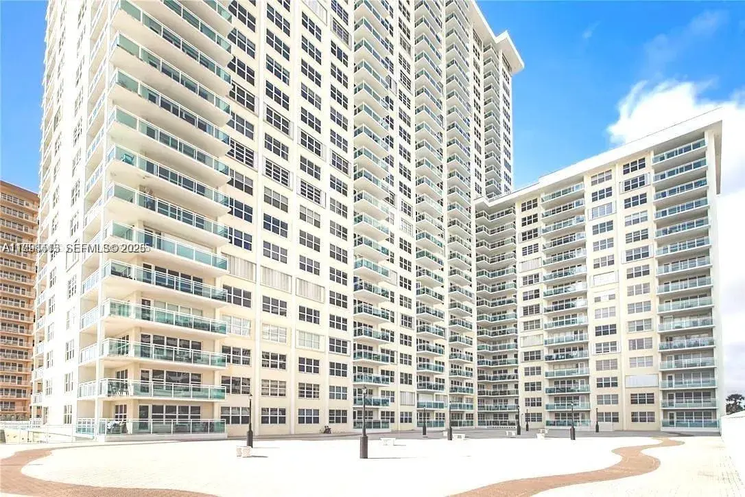 3900 Galt Ocean Dr # 111, Fort Lauderdale FL 33308