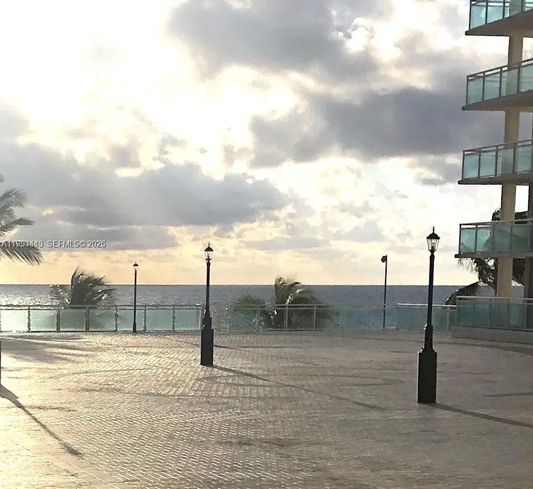 3900 Galt Ocean Dr # 111, Fort Lauderdale FL 33308