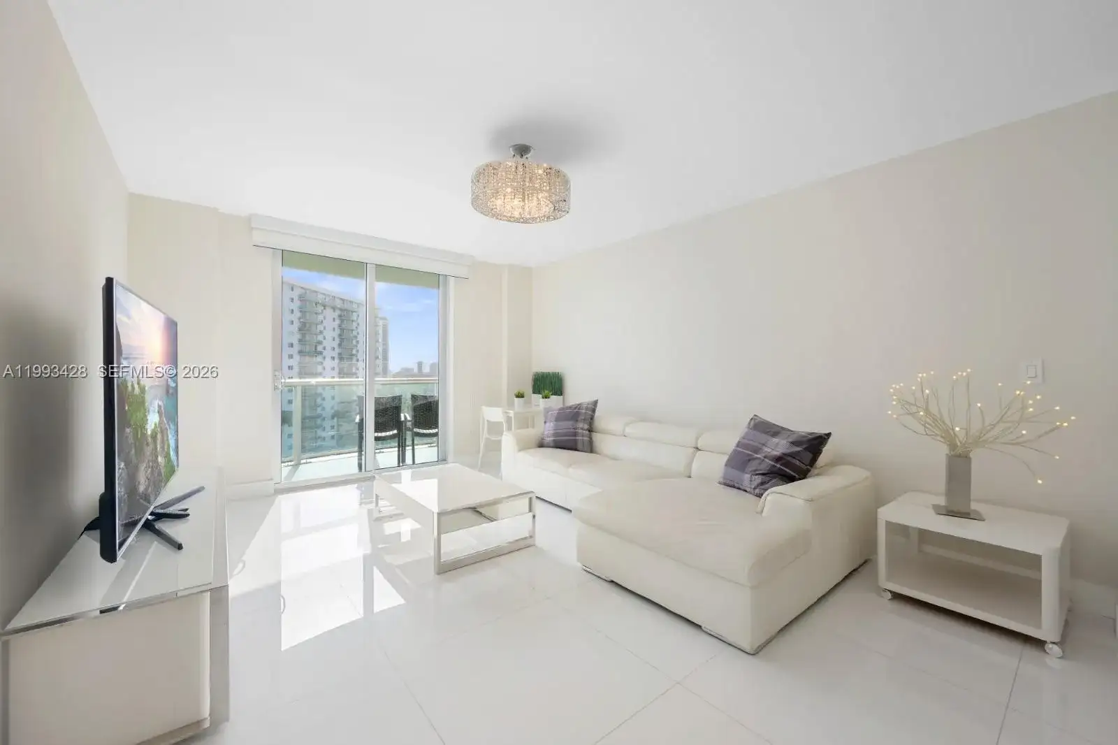 19370 Collins Ave # 916, Sunny Isles Beach FL 33160 photo 3