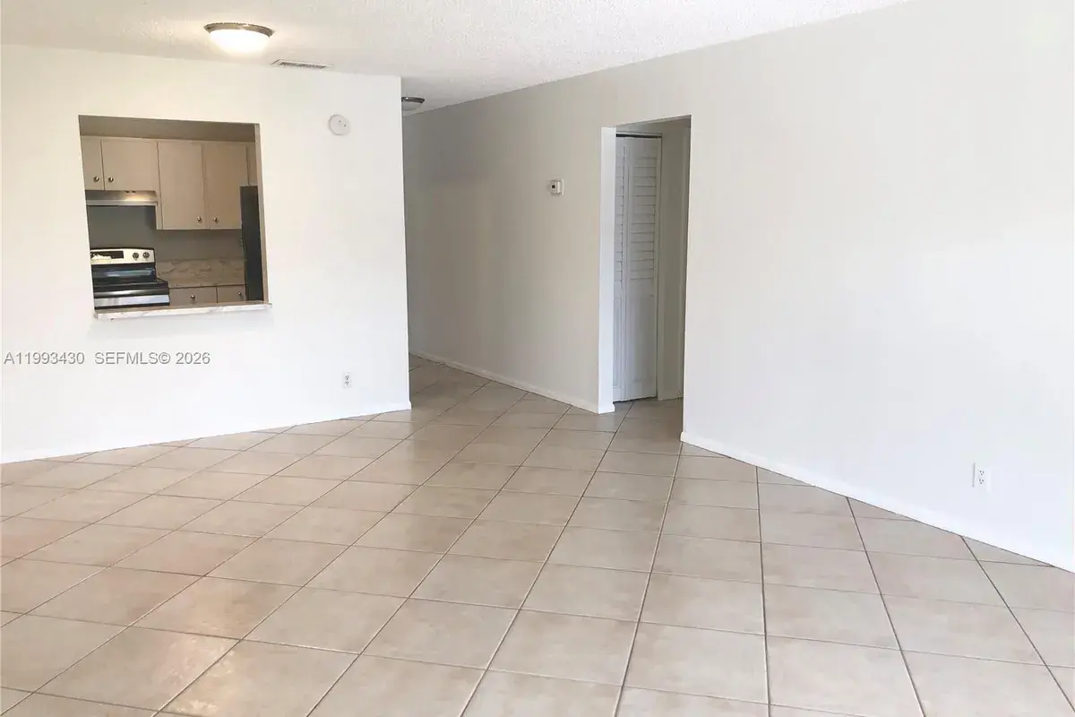 4118 NW 88th Ave # 207, Coral Springs FL 33065