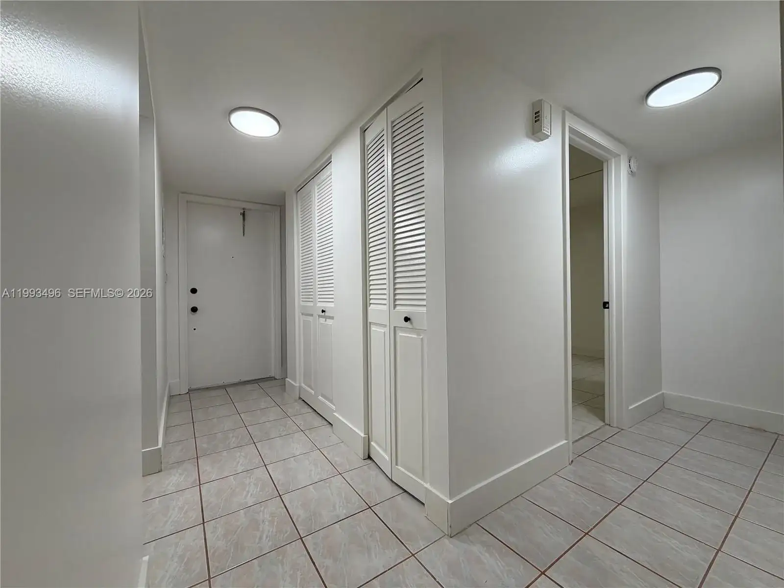 400 Commodore Dr # 101, Plantation FL 33325 photo 4