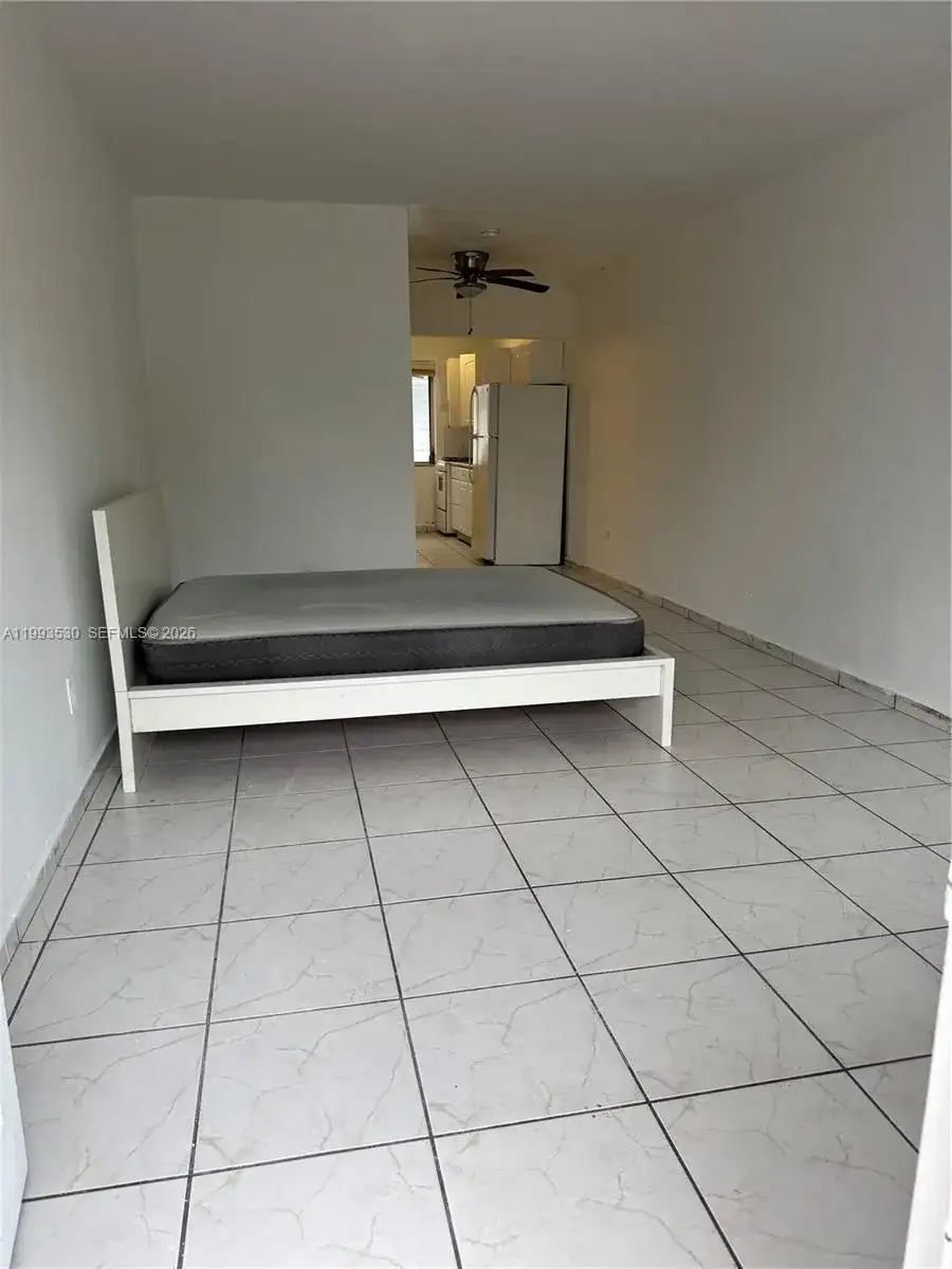 7300 Harding Ave # 25, Miami Beach FL 33141 photo 2