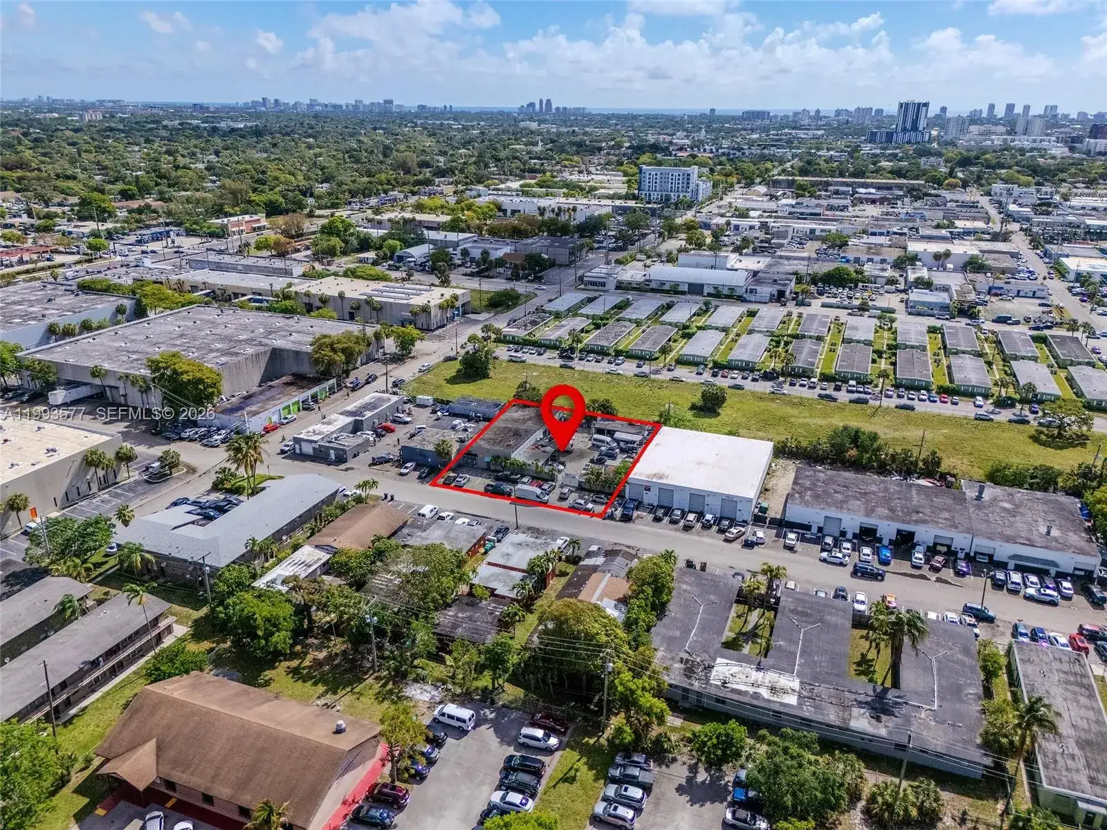 834 NW 10th Terr, Fort Lauderdale FL 33311 photo 2