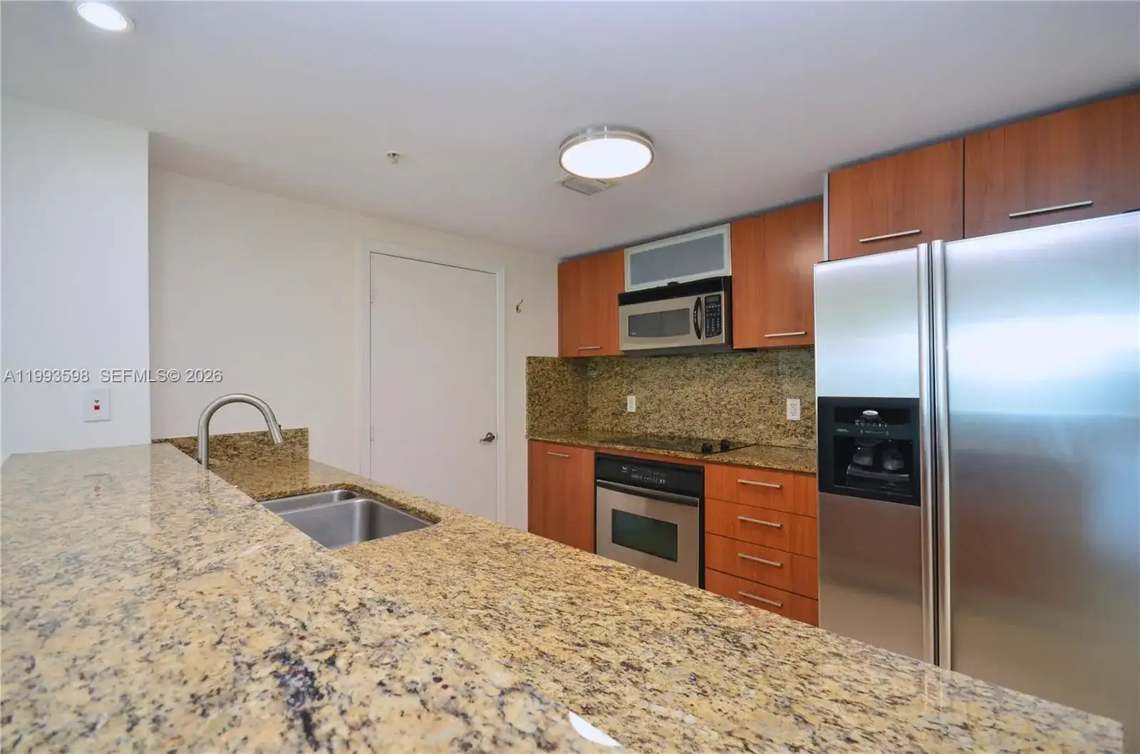 9055 SW 73rd Ct # 1106, Miami FL 33156 photo 2