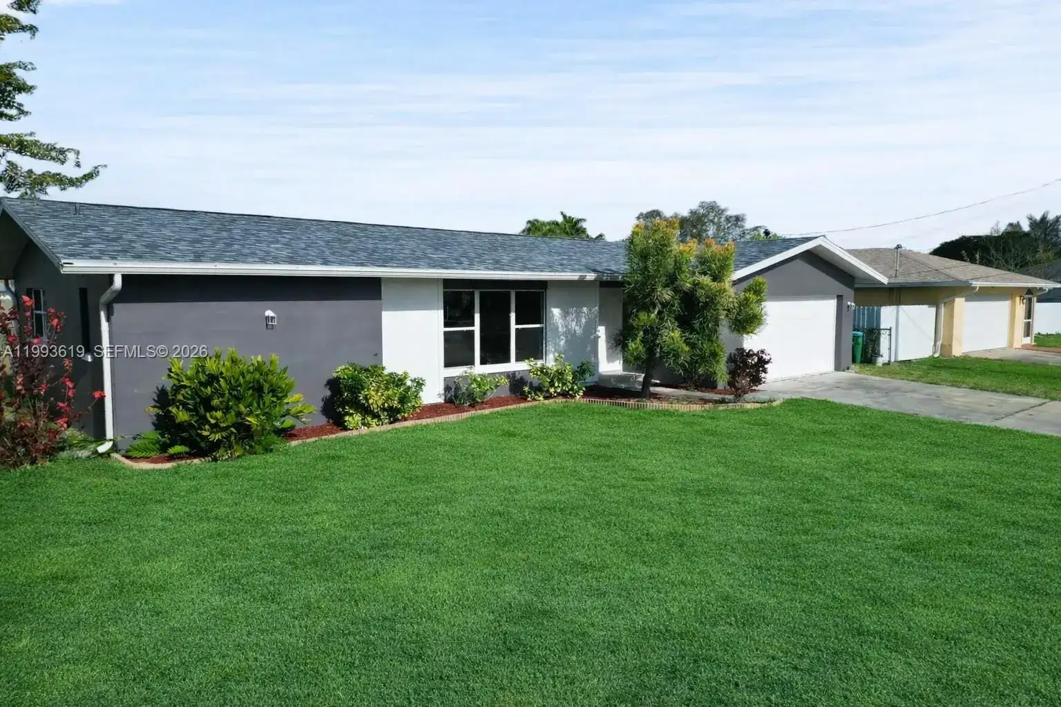 3805 SE 12 ave, Other City - In The State Of Florida FL 33904 photo 2