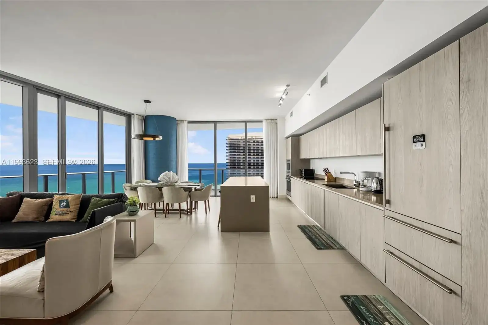 4111 S Ocean Dr, Hollywood FL 33019 photo 2