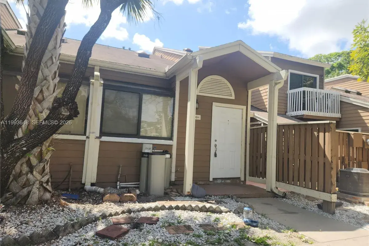 7184 Sportsmans Dr # 7184, North Lauderdale FL 33068