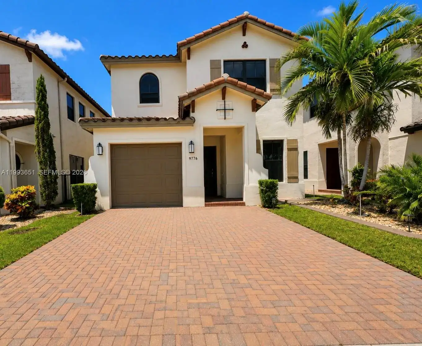 9776 W 34th Ave, Hialeah FL 33018 photo 2