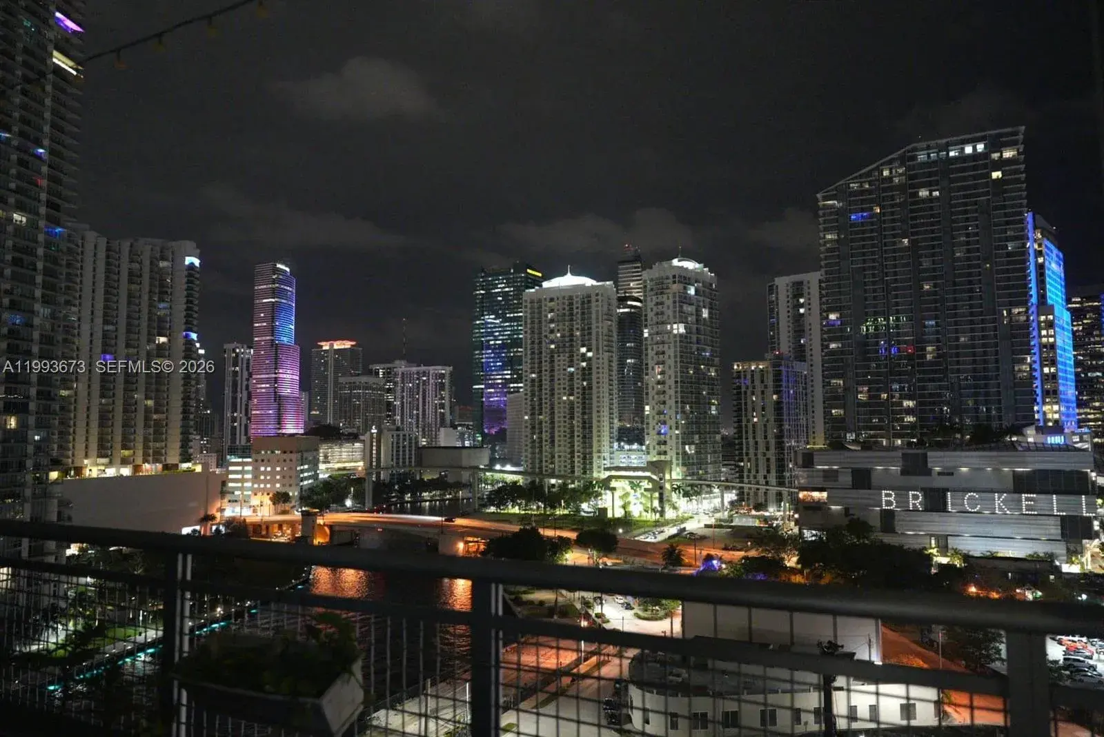 690 SW 1 CT # 1722, Miami FL 33130 photo 4