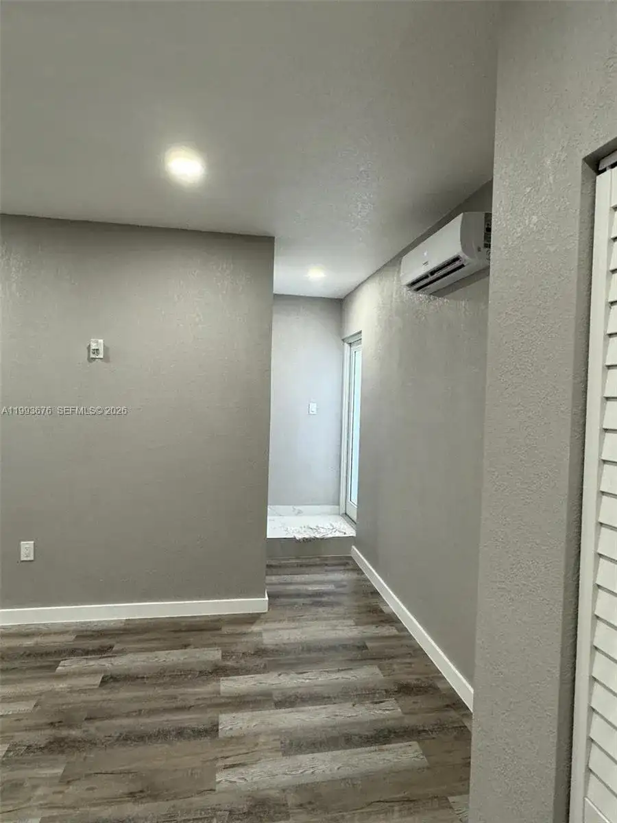 12754 SW 209th Ln, Miami FL 33177 photo 4