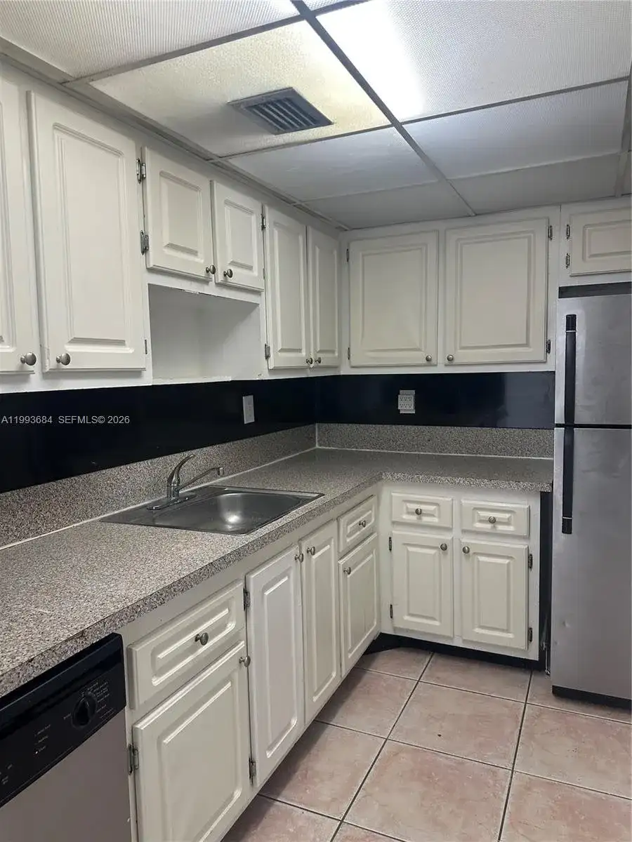 1805 Sans Souci Blvd # 404, North Miami FL 33181 photo 5