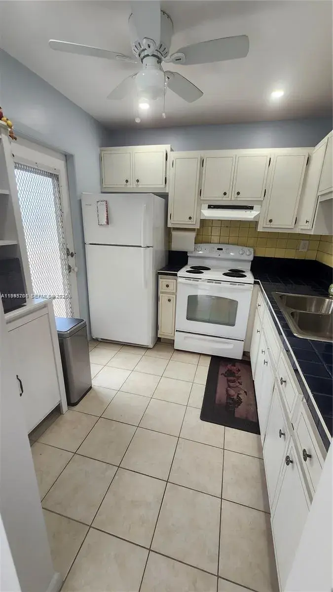4299 NW 16th St # 209, Lauderhill FL 33313