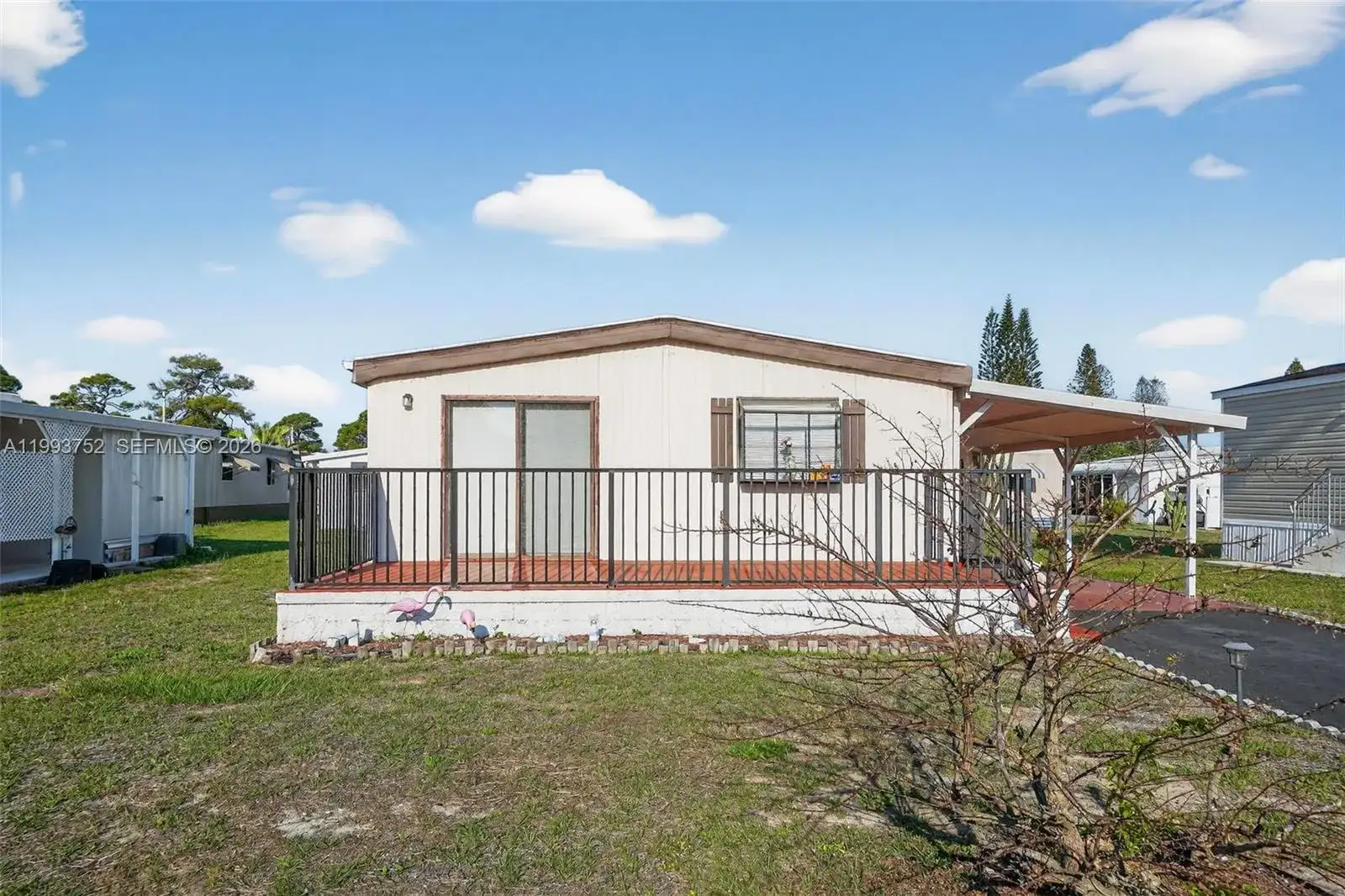 415 E Erie Drive, Fort Pierce FL 34946 photo 3