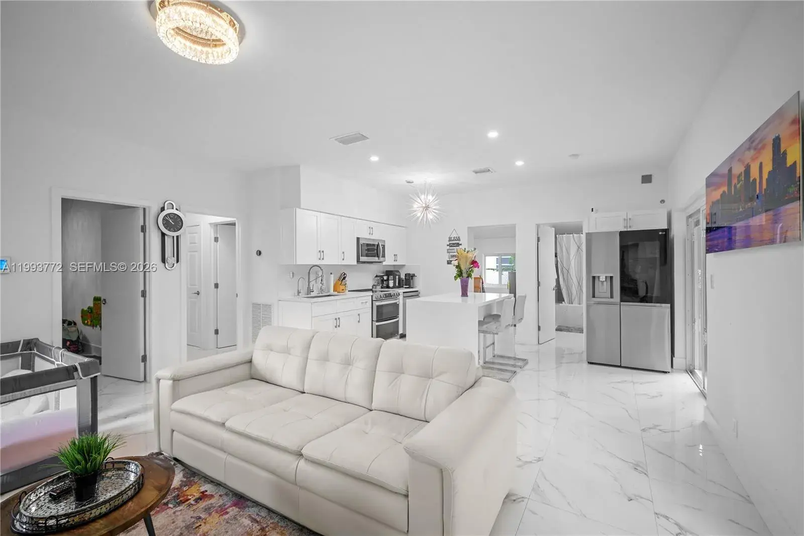 925 NE 4th St, Hallandale Beach FL 33009