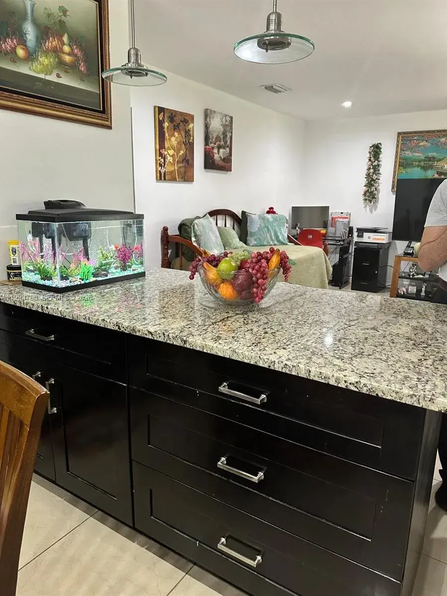 411 S Crescent Dr # 105, Hollywood FL 33021