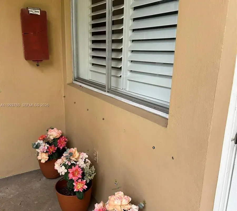 411 S Crescent Dr # 105, Hollywood FL 33021