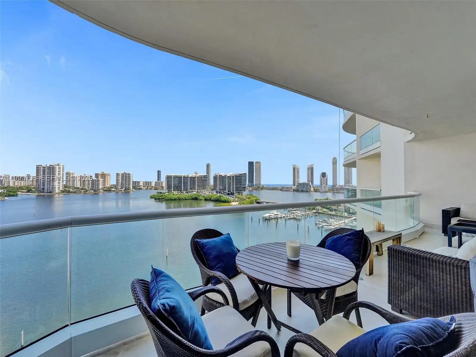 7000 Island Blvd # 1207, Aventura FL 33160 photo 2