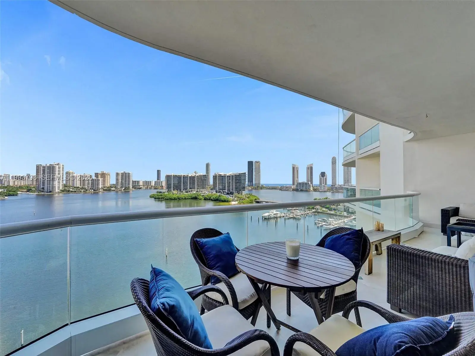 7000 Island Blvd # 1207, Aventura FL 33160