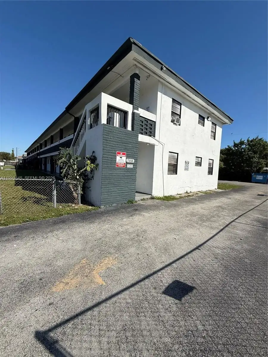 7155 NW 17th Ave # 13, Miami FL 33147 photo 2