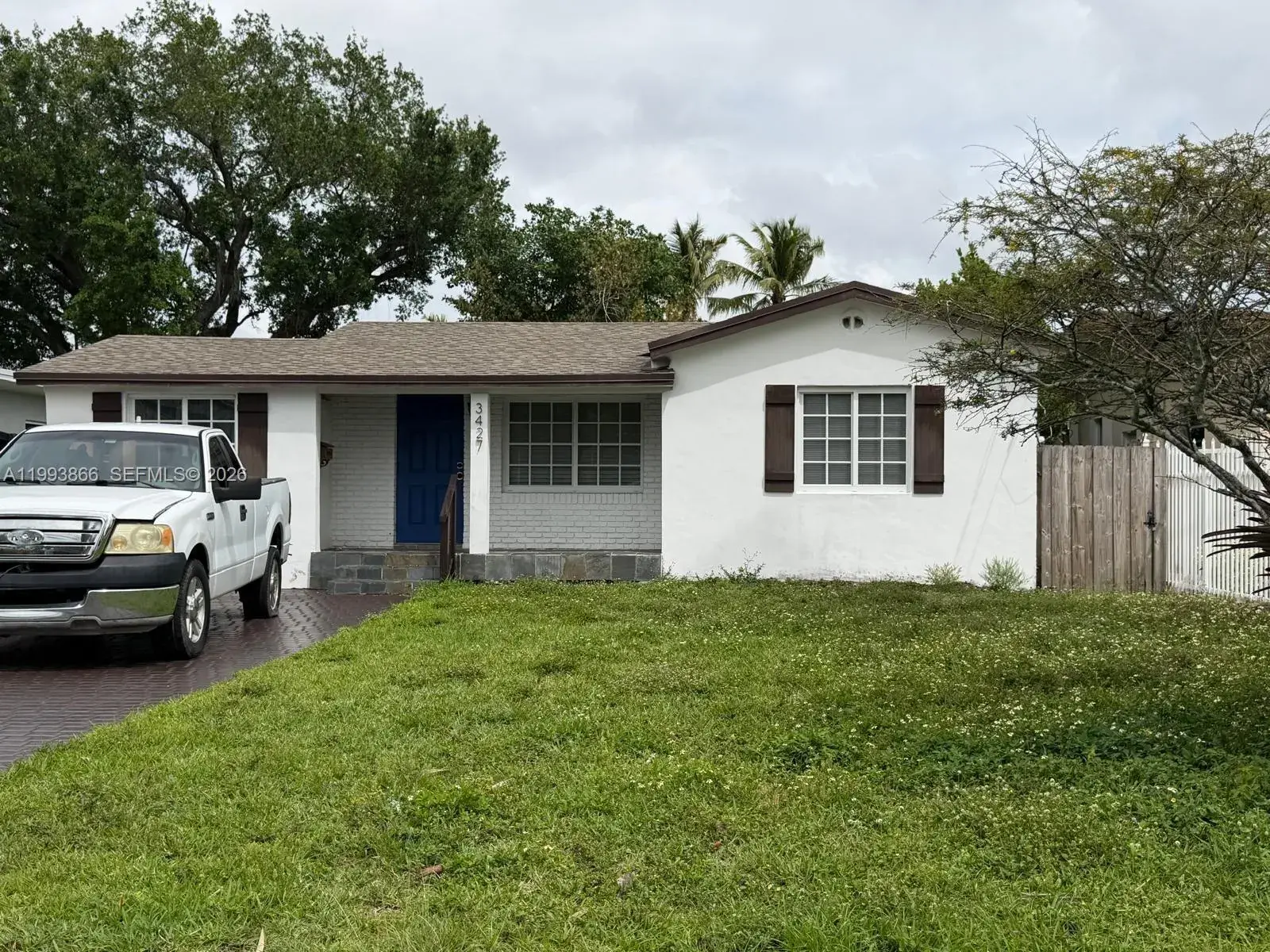 3427 SW 64th Ave, Miami FL 33155 photo 2