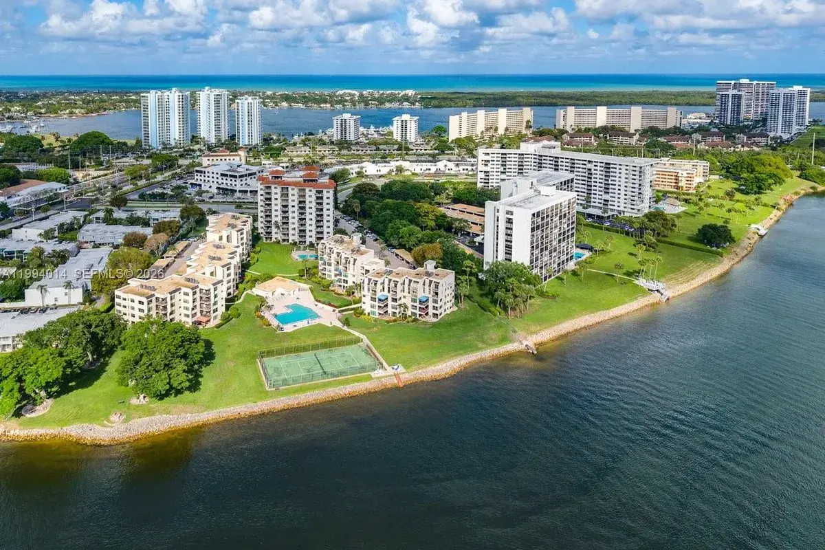 364 Golfview Rd # 505, North Palm Beach FL 33408