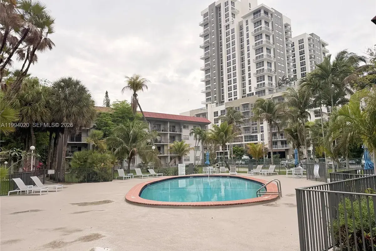 8101 SW 72nd Ave # 403W, Miami FL 33143