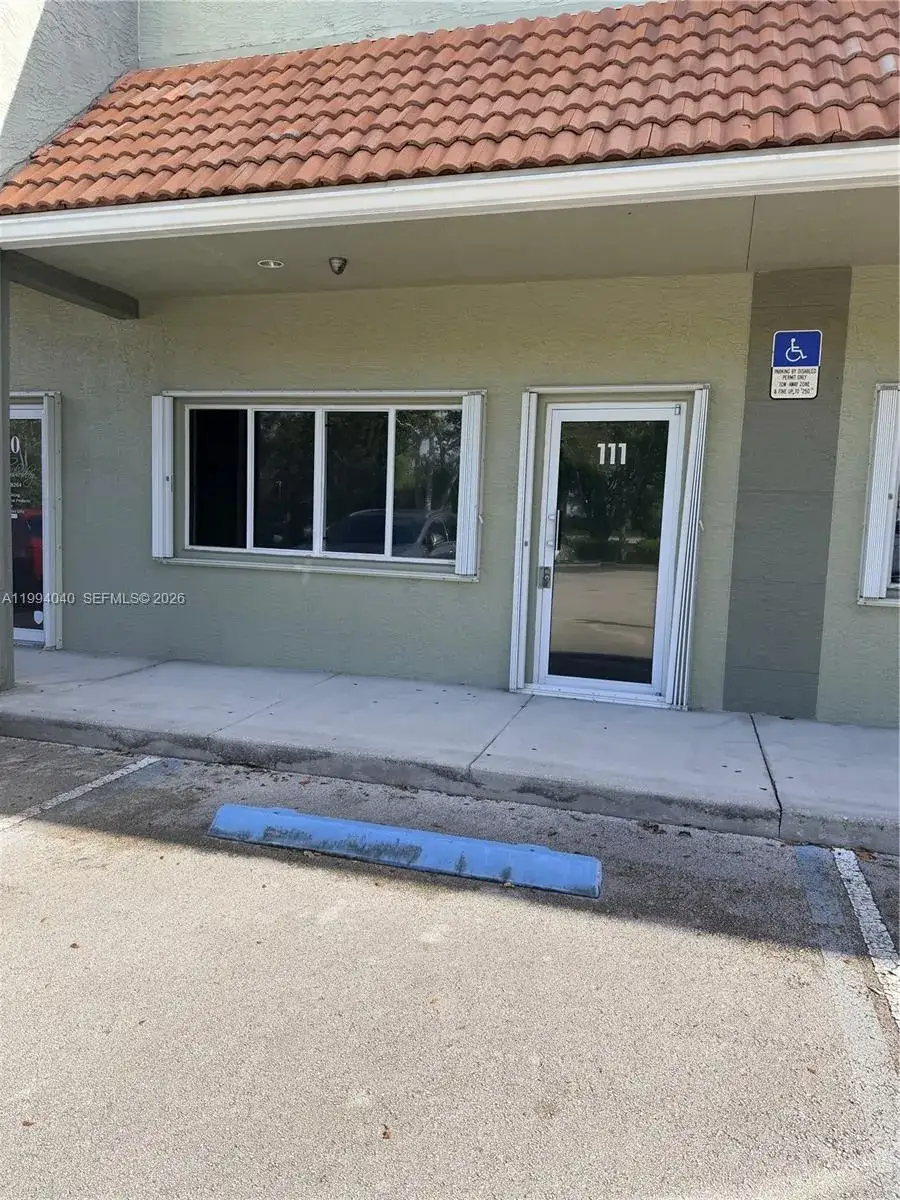4700 W Prospect Rd # 111, Fort Lauderdale FL 33309