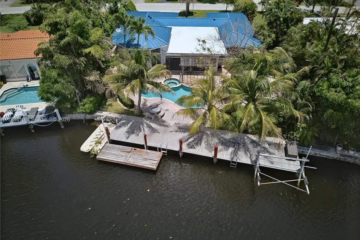 2801 Coral Shores Dr, Fort Lauderdale FL 33306