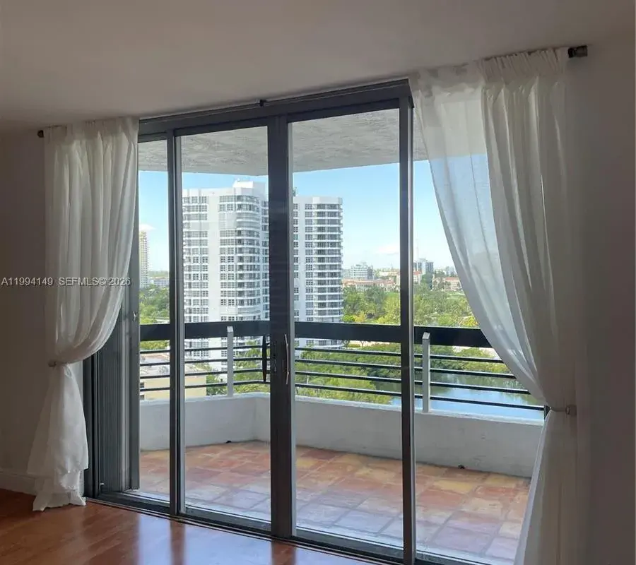 3530 Mystic Pointe Dr # 1509, Aventura FL 33180