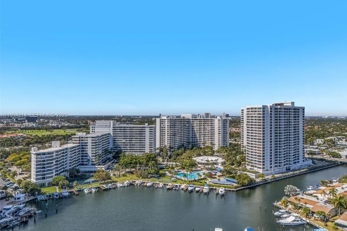 2500 PARKVIEW DR # 1418, Hallandale Beach FL 33009