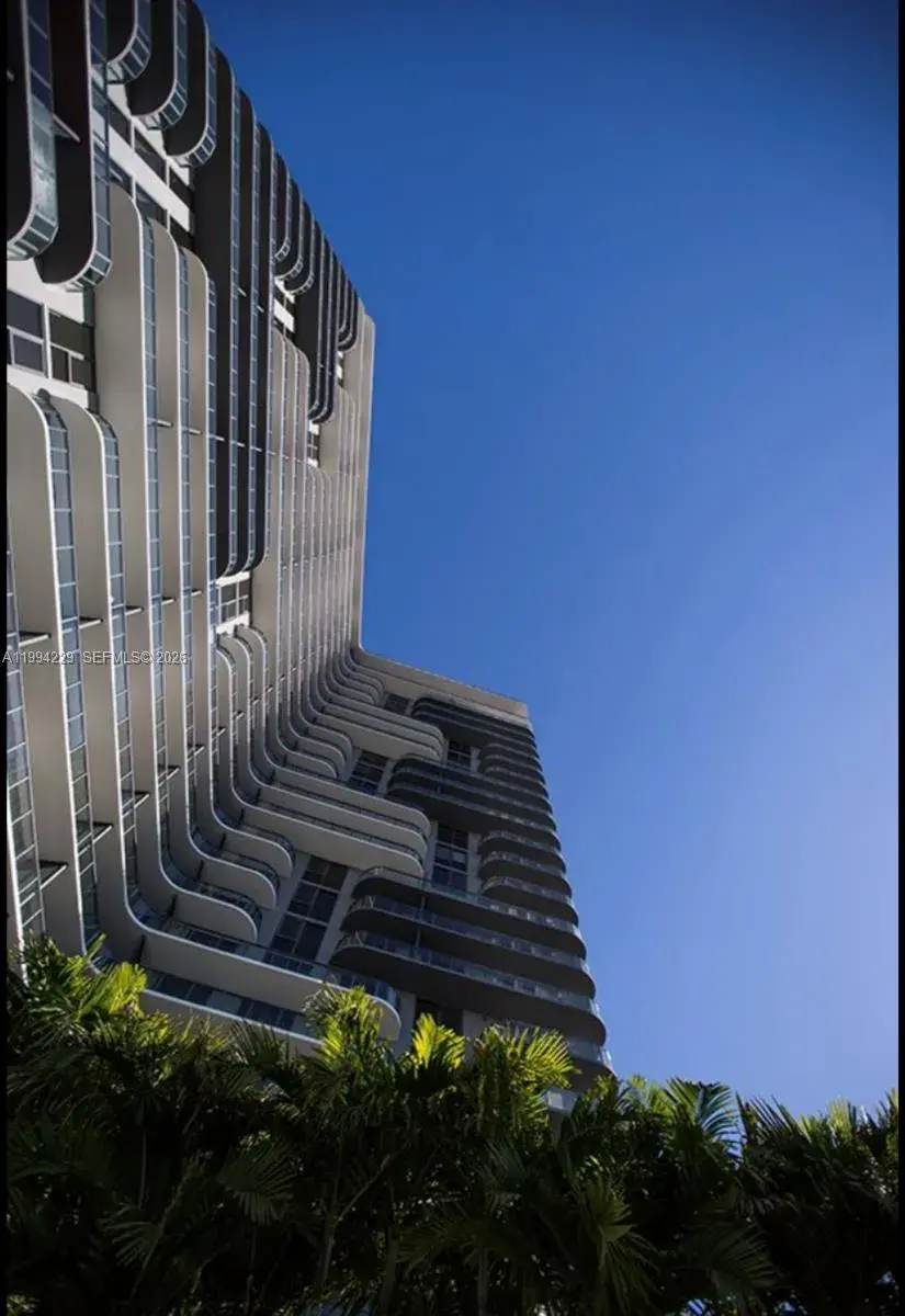 121 NE 34th St # 2311, Miami FL 33137