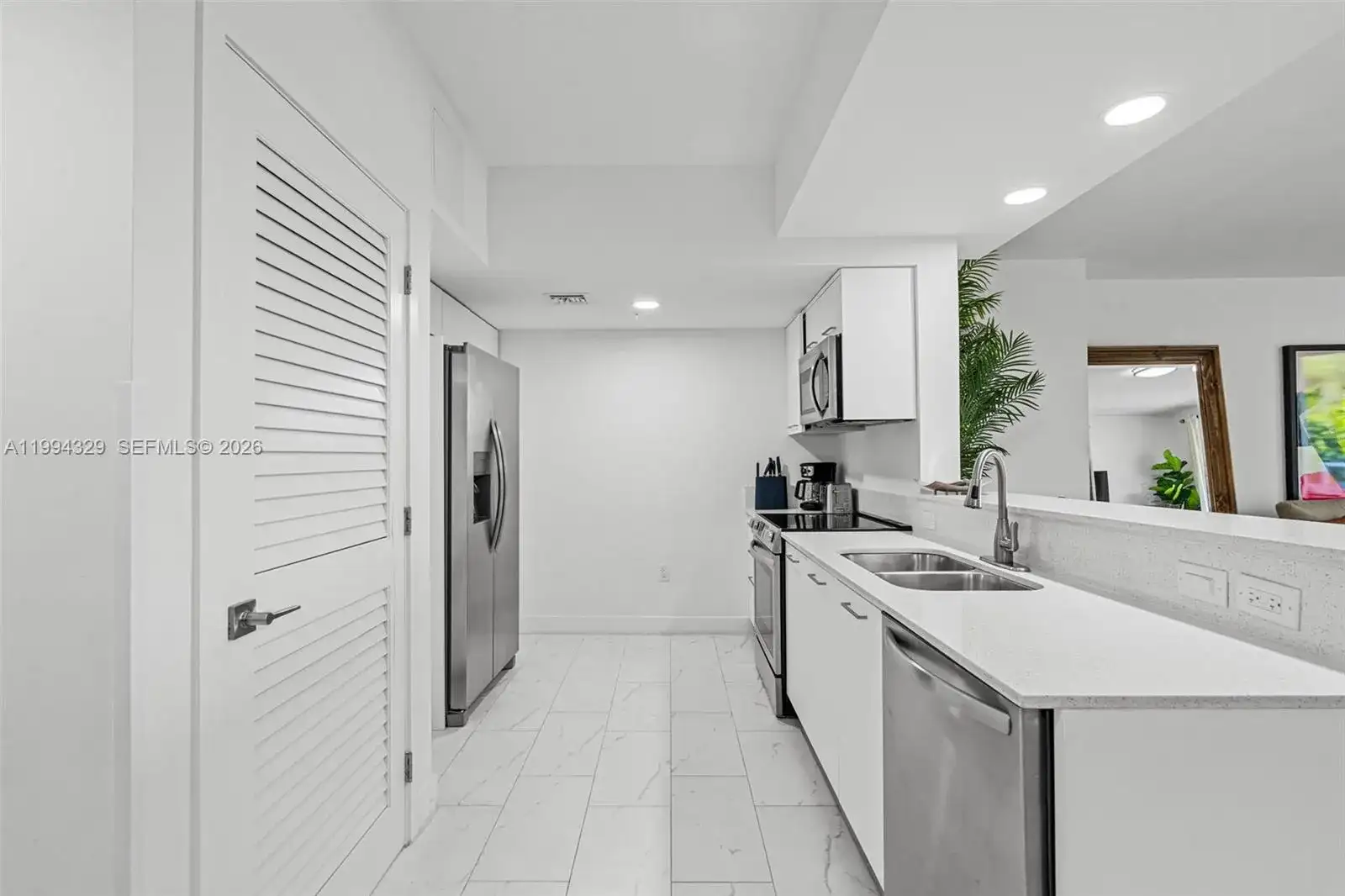 1850 Monroe St # 310, Hollywood FL 33020 photo 4